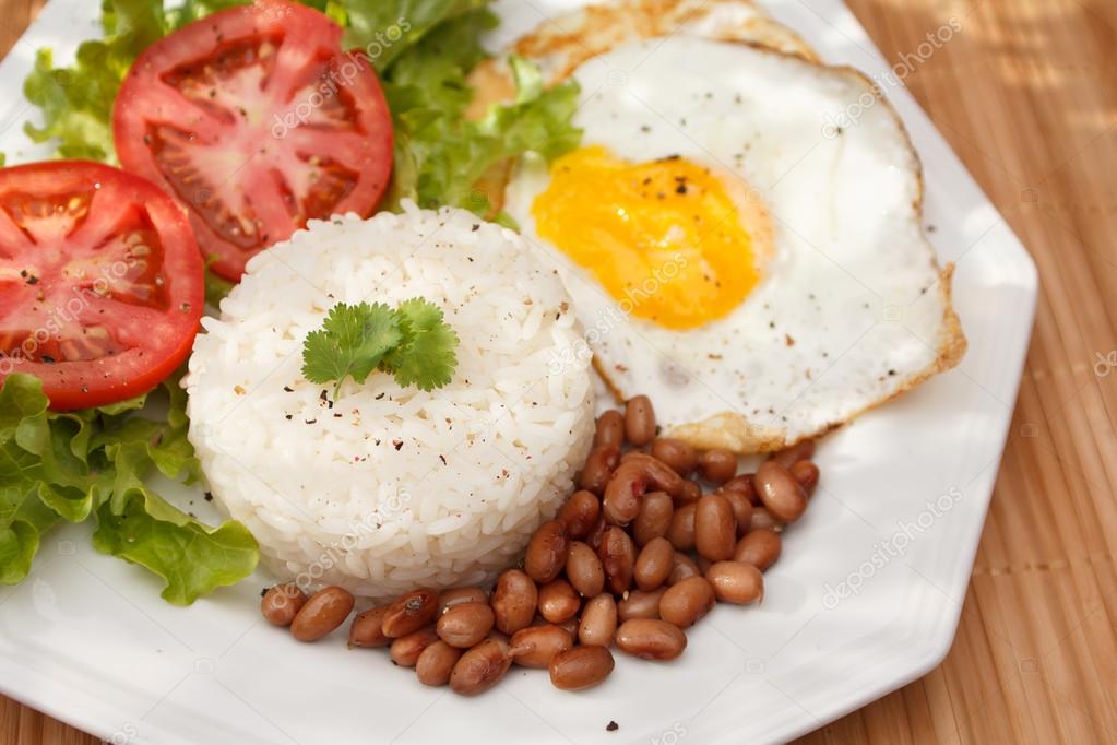 2 OVOS FRITO