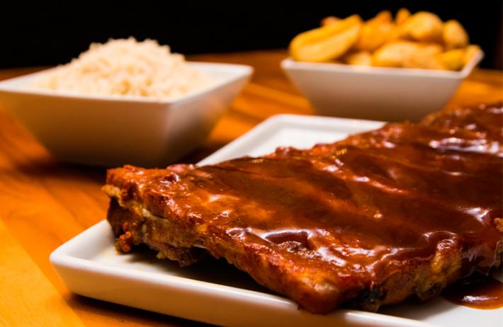 COSTELINHA AO MOLHO BARBECUE