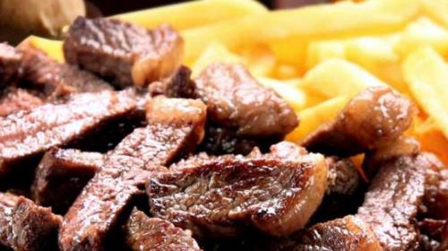 CHURRASCO COM FRITAS
